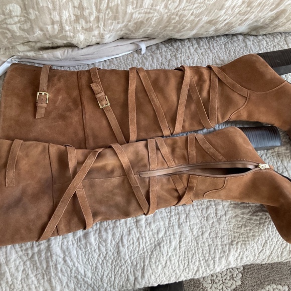 Thigh High Boots - Picture 1 of 4